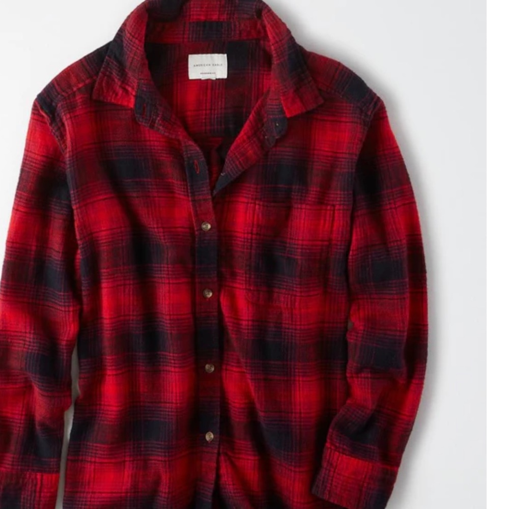 American Eagle Outfitters Red and Black Plaid Button-Down Shirt